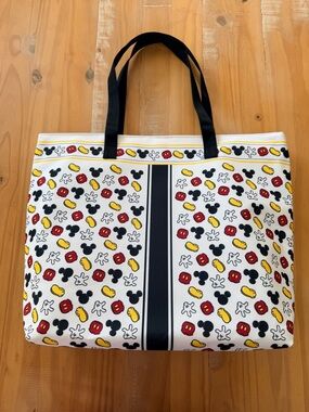 Disney Mickey Mouse Tote Bag, Easy Care, Carry All, EUC, Snap Closure